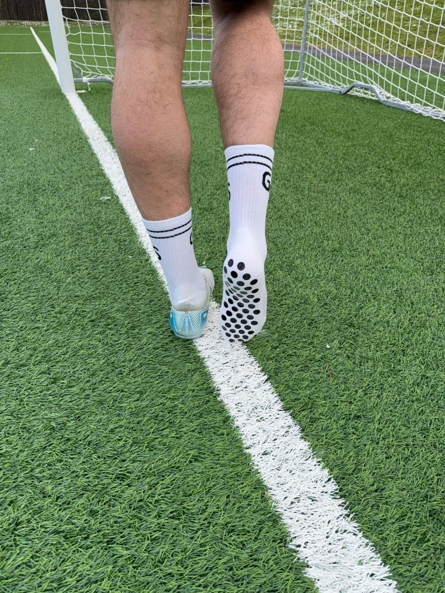 2.0 Ull - Hvite gripsokker med svart logo - GSPERFORMANCE