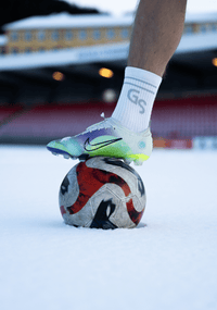 Hvite Ull gripsocks med grå logo︱VINTER 25/26 VERSJON - GSPERFORMANCE