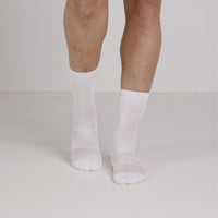Hvite gripsokker med hvit logo - gripsocks.no
